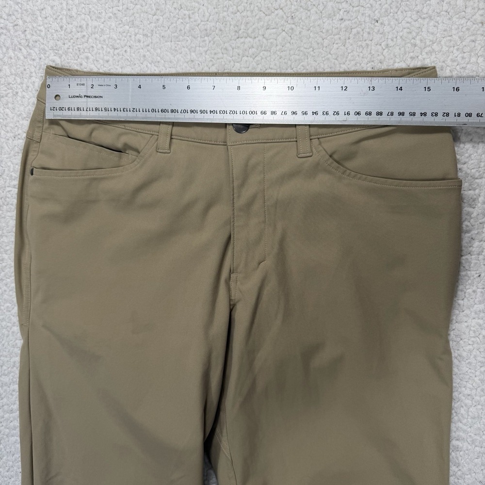 Lululemon Pants Men's 30x31 Khaki Stretch Tech Casual Outdoors Gorpcore‎ Hiking - Picture 9 of 12
